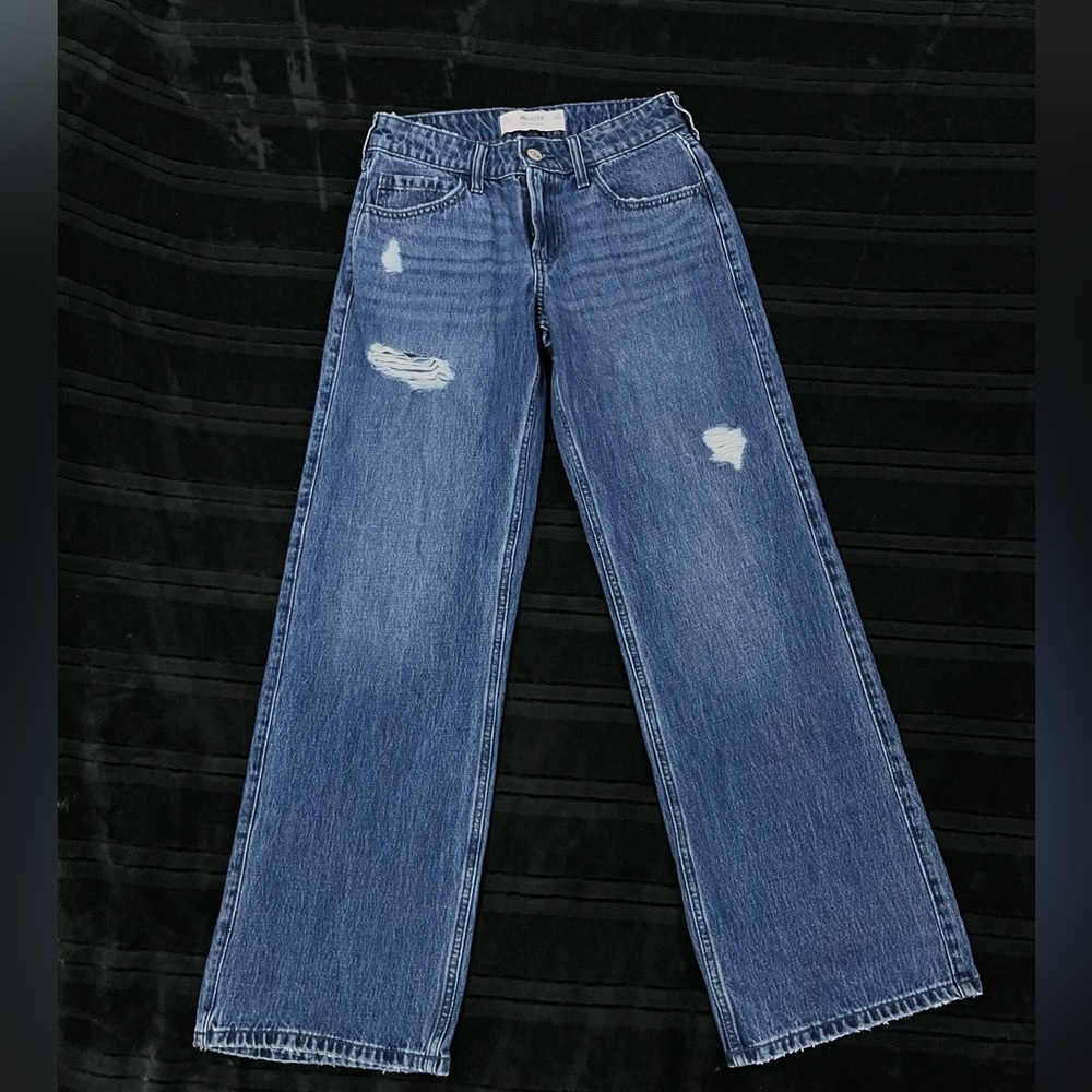 Hollister Jeans - Picture 7 of 8